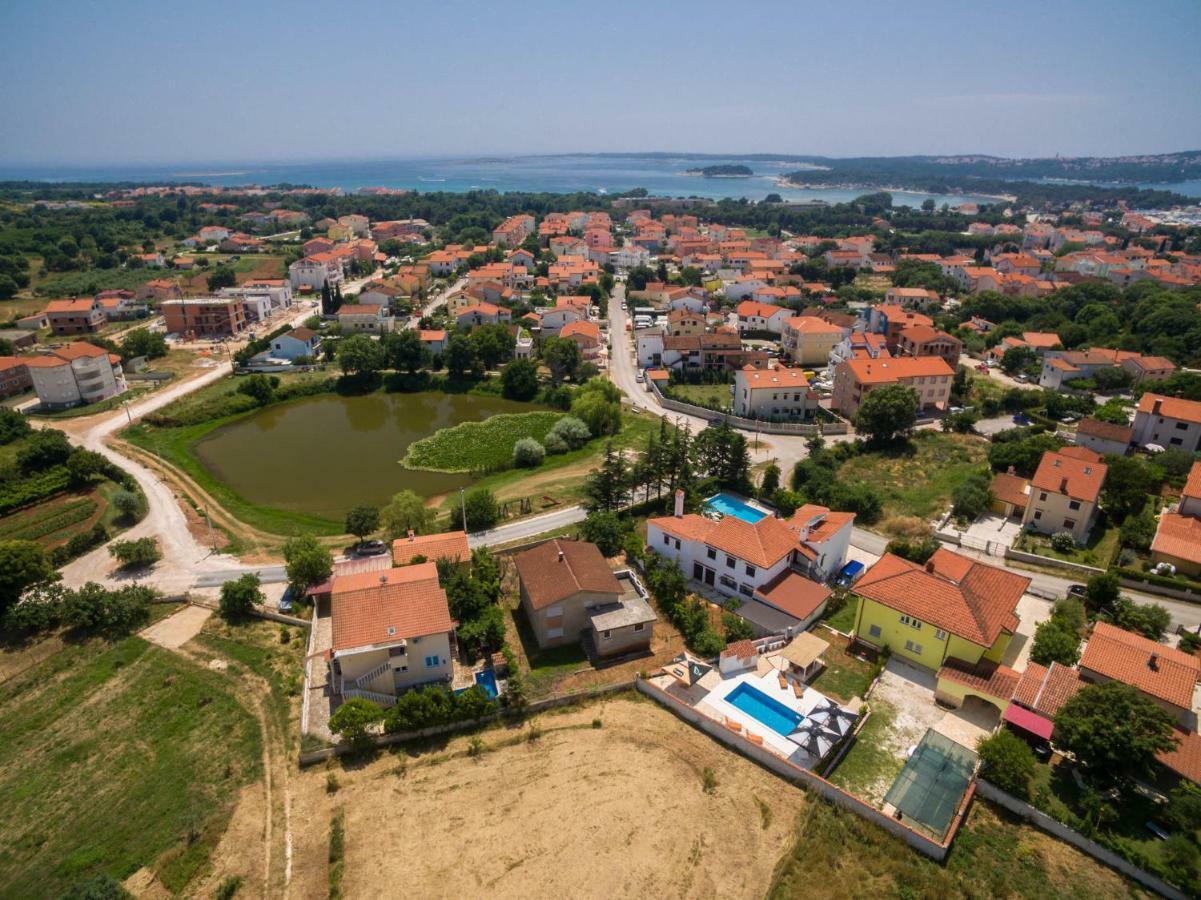 Apartments Dora Victoria Dream Medolino Esterno foto