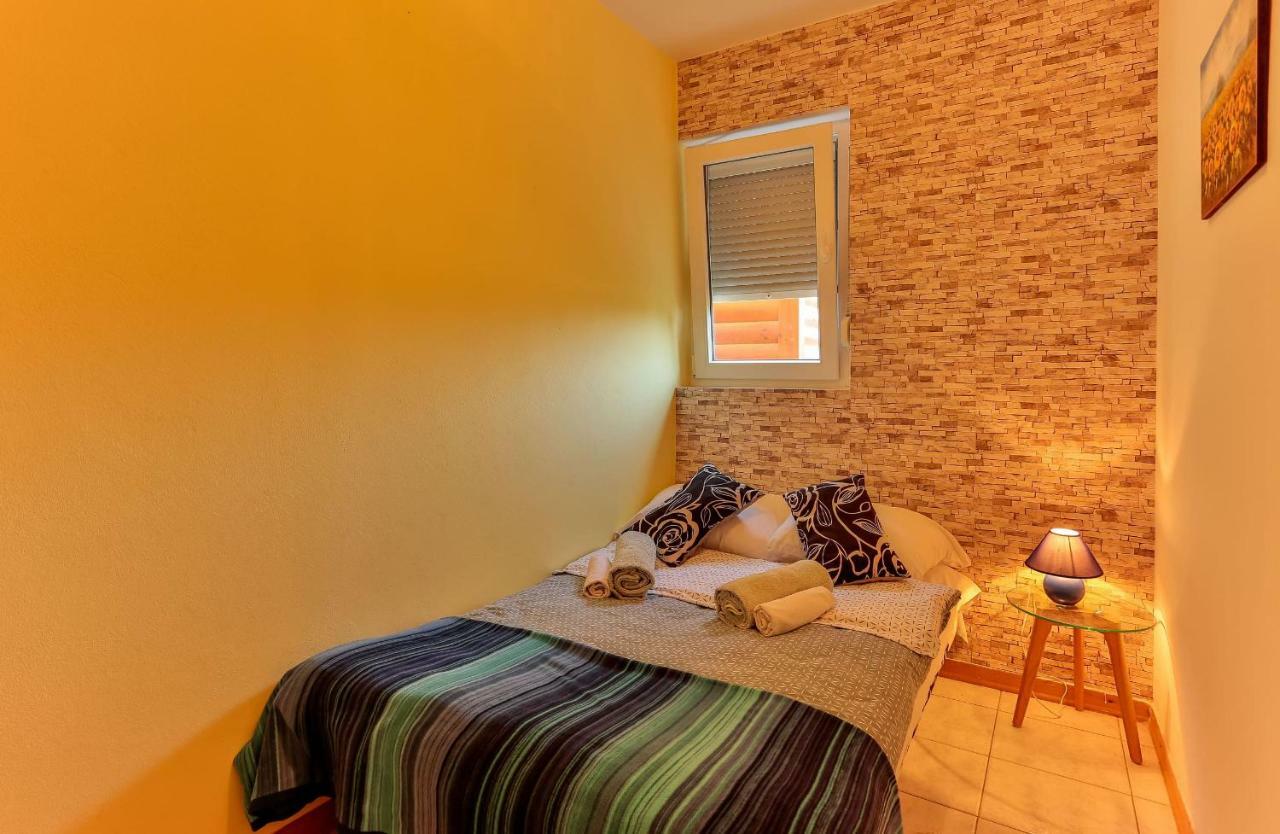 Apartments Dora Victoria Dream Medolino Esterno foto