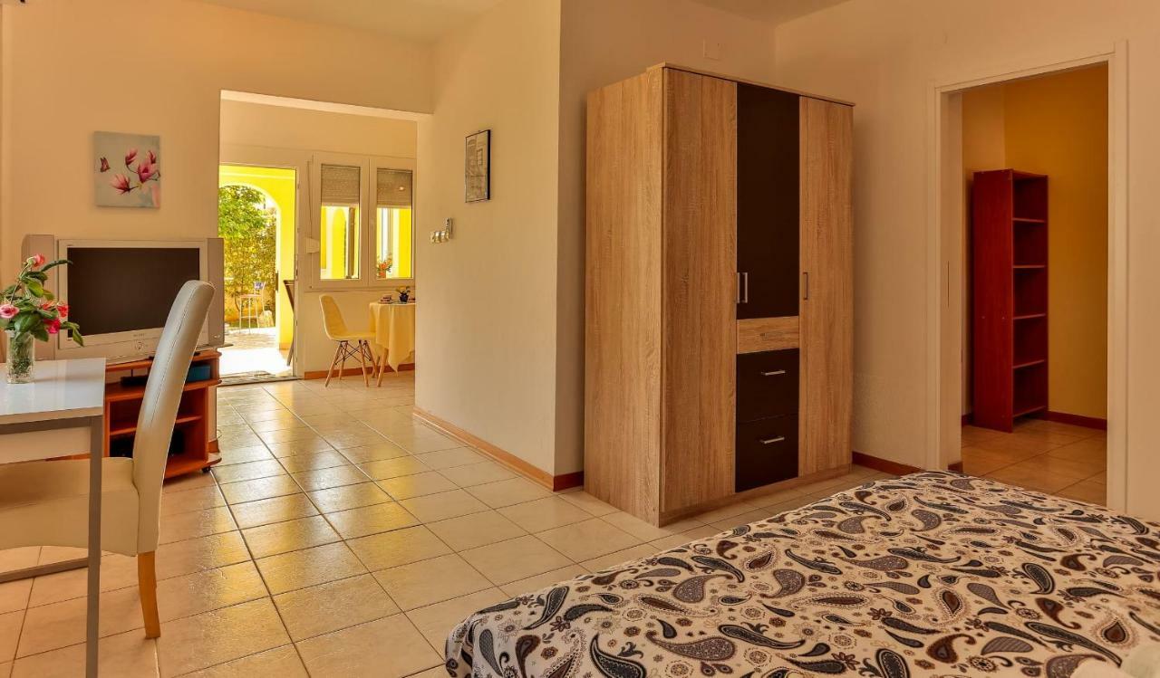 Apartments Dora Victoria Dream Medolino Esterno foto
