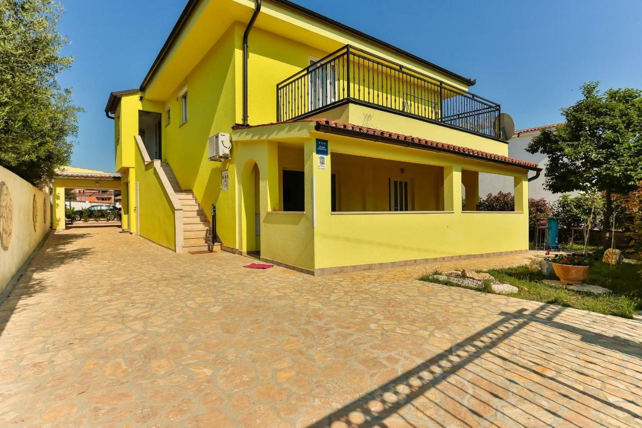 Apartments Dora Victoria Dream Medolino Esterno foto