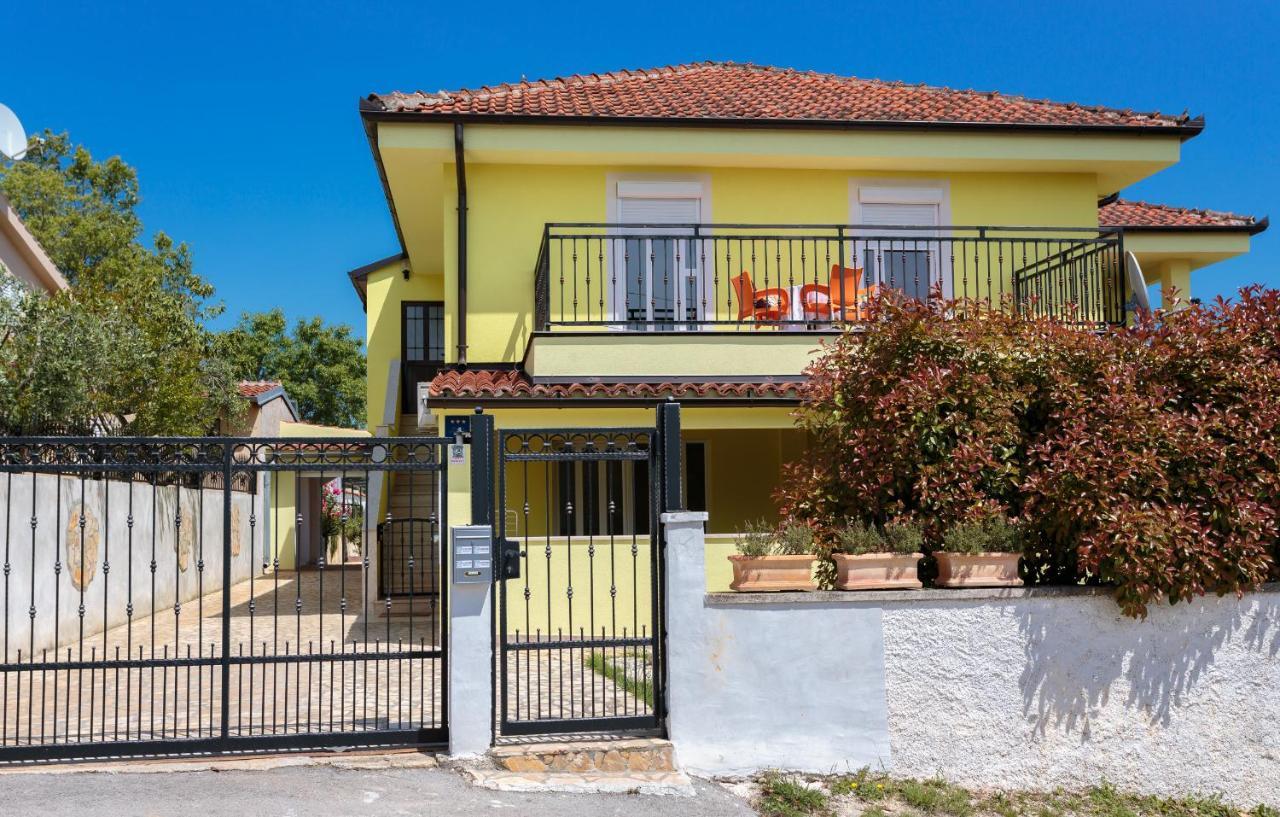 Apartments Dora Victoria Dream Medolino Esterno foto